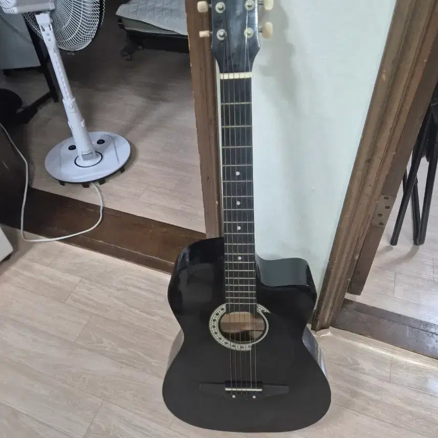 [BUNJANG] Black Electric Guitar / 검정색 기타 팝니다