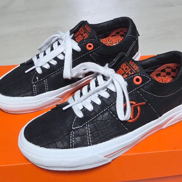 [BUNJANG] Vans x Skate Seed Sci-Fi Fantasy Shoes Black 230 / 반스 x 스케이트 시드 sci-fi 판타지 230