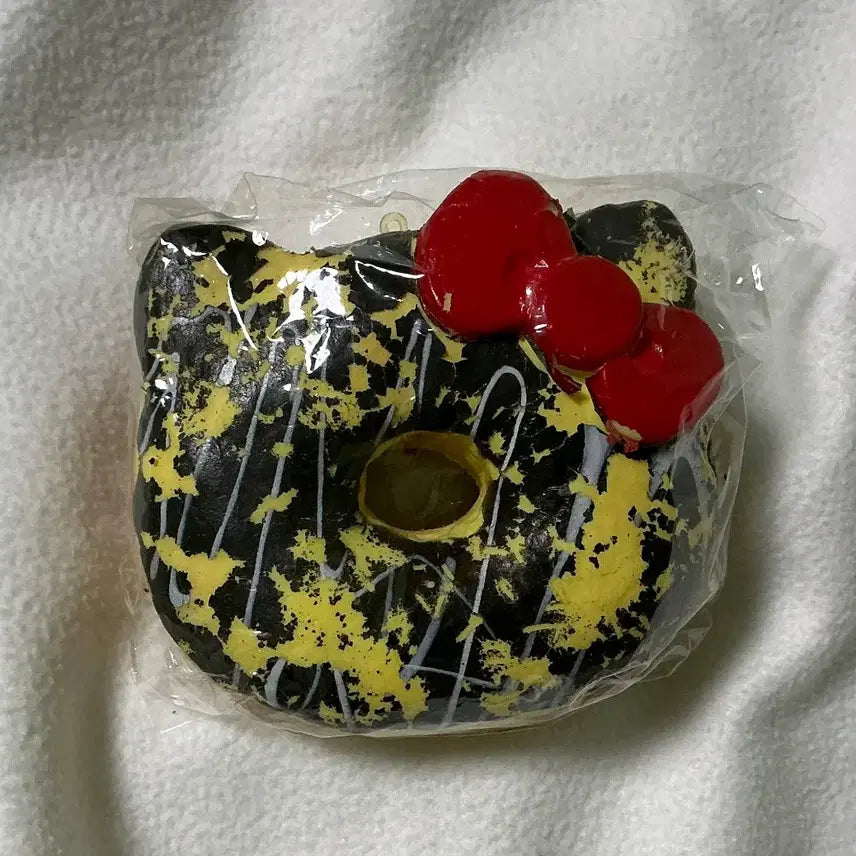 [BUNJANG] Rare Hello Kitty Donut Squishy / 희귀한 헬로키티 도넛 스퀴시