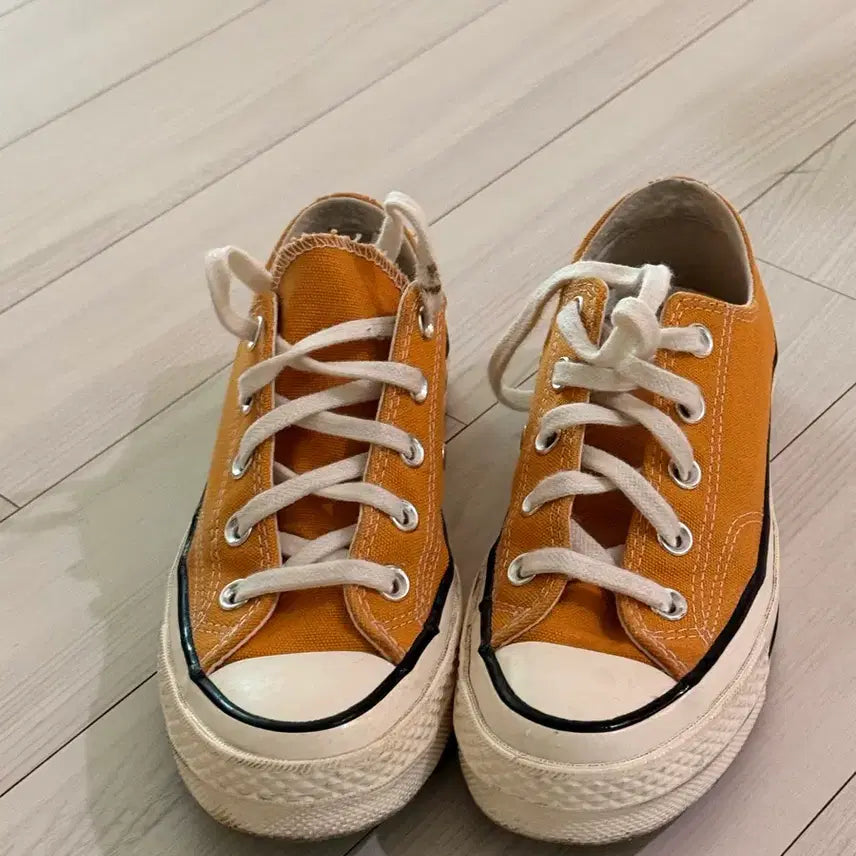 [BUNJANG] Converse Chuck Taylor Orange Canvas Sneakers (US 5) / 컨버스 척테일러 (220)