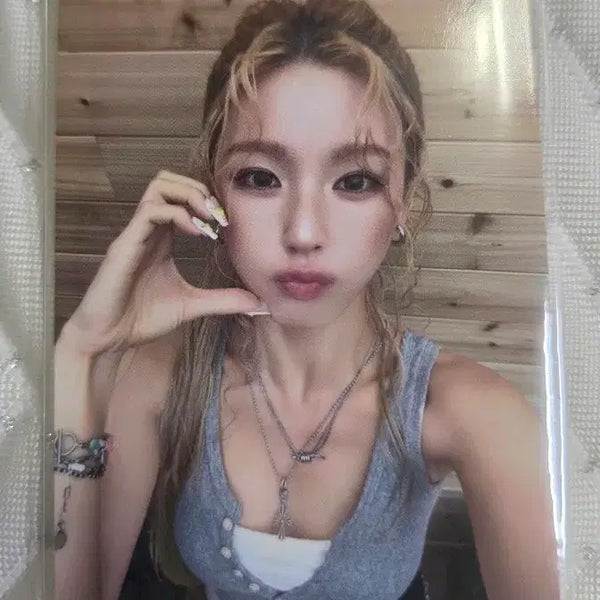 [BUNJANG] Idle Miyeon K-pop Together Lucky Draw Photocard / 아이들 미연 케이팝투게더 케투 미공포 포카 idle miyeon pc