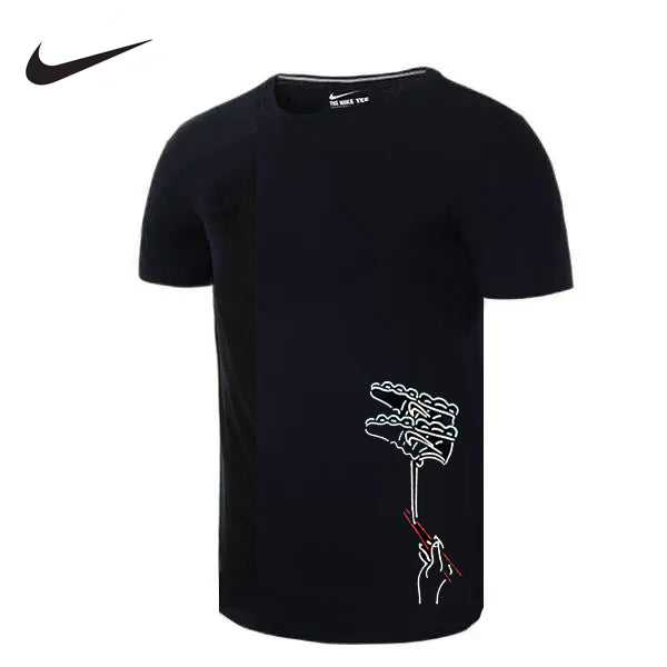 [BUNJANG] Nike Dri-FIT Illustrated T-Shirt (Black) / 나이키 / 드라이핏 일러스트 티셔츠 (Black)