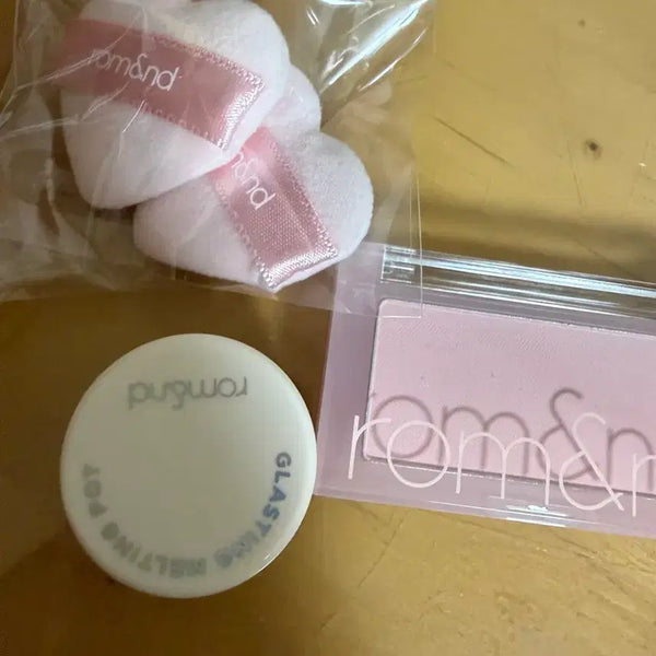 [BUNJANG] Rom&nd Blush with Heart Puff Set / 롬앤 블러셔