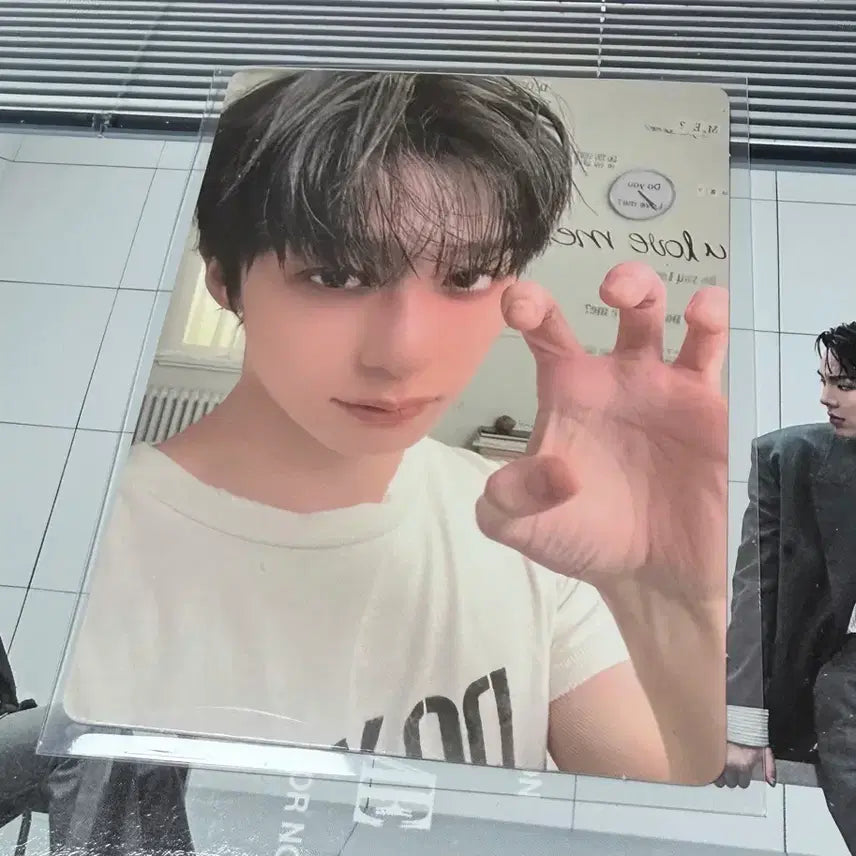 [BUNJANG] MONSTA X SHOWNU X HYUNGWON Love Me Hyungwon Photocard / 몬스타엑스 셔누형원 러브미 형원 포카