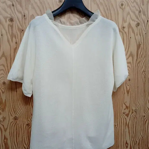 [BUNJANG] SYSTEM Neck Frill V-Neck Short Sleeve Knit / 시스템(SYSTEM) 목 프릴 브이넥 반팔 니트