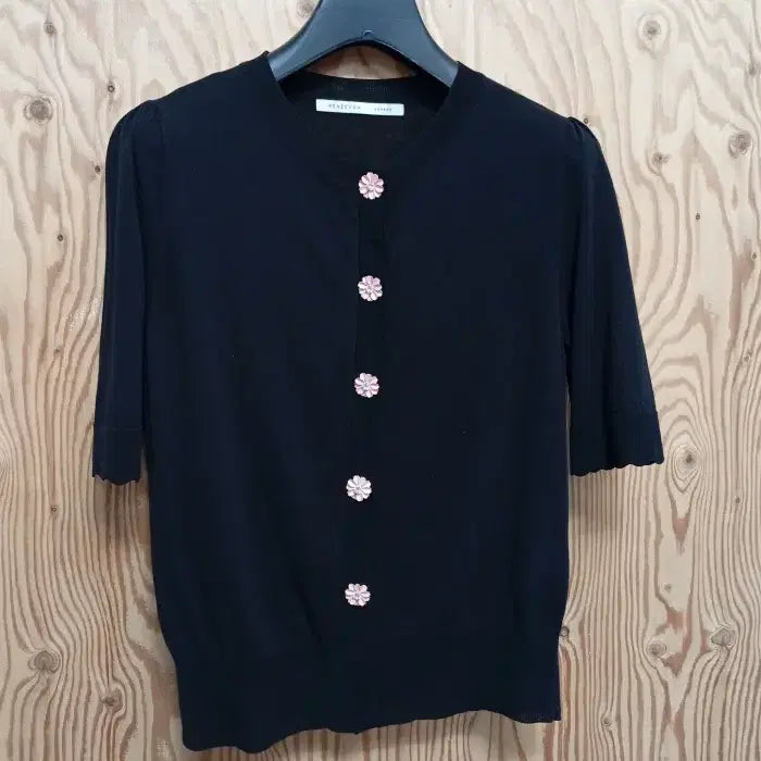 [BUNJANG] RENEEVON Pink Floral Button Scallop Knit Cardigan / 레니본(RENEEVON) 입체 핑크 꽃 단추 스캘럽 니트 가디건