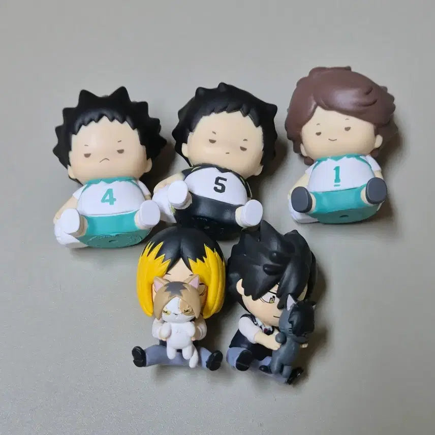 [BUNJANG] Haikyuu!! Chibi Chibi Hide-and-Seek Gacha Set (Oikawa, Kuroo, Kenma, Iwaizumi, Akaashi) / 하이큐 챠비챠비 숨박꼭질 가챠 오이카와 쿠로오 켄마 이와이즈미 아카아시