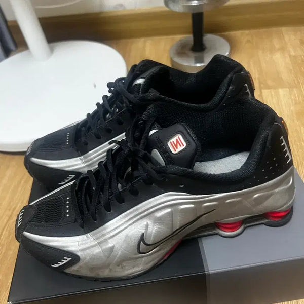 [BUNJANG] Nike Shox Metallic Silver Shoes (280mm) / 나이키 샥스 메탈릭 실버 280