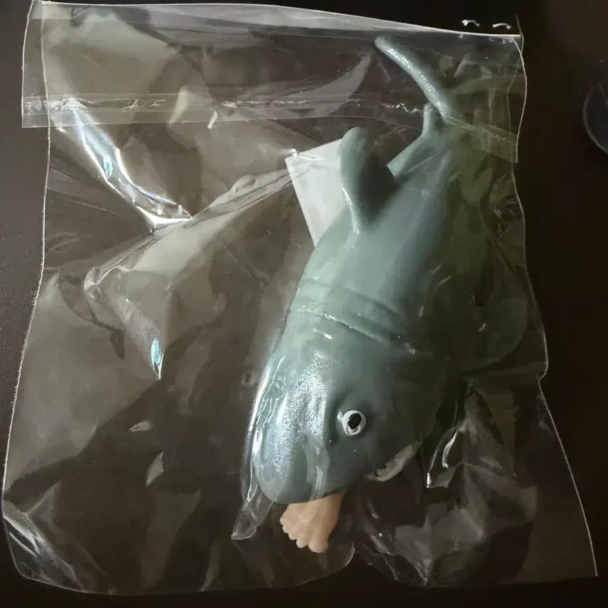 [BUNJANG] Secret Agent Shark Squeeze Foot Merchandise Special Edition / <시크릿에이전트> 상어스퀴즈 풋 굿즈 특전