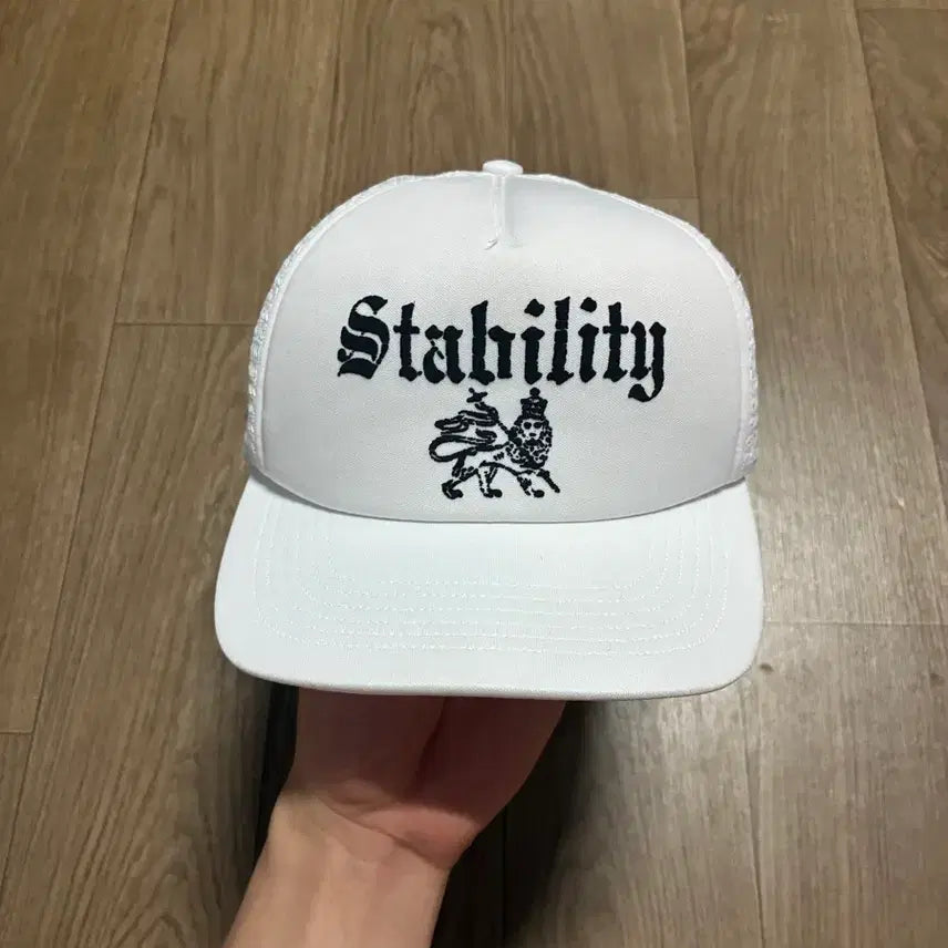 [BUNJANG] Supreme Stability Mesh Trucker Cap White / 슈프림 stability 메쉬 트러커캡 화이트