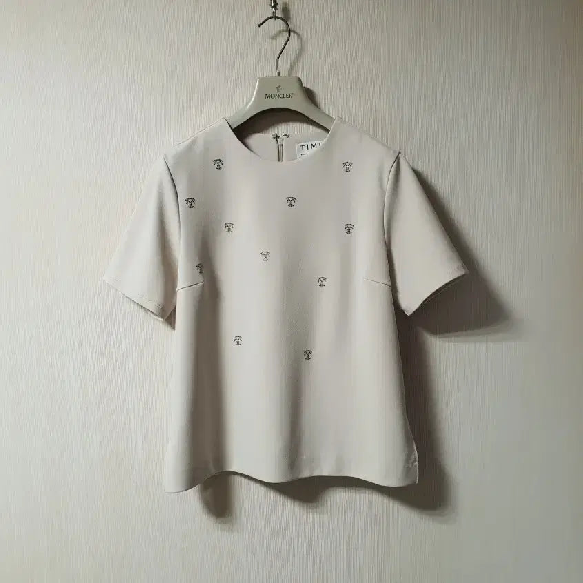 [BUNJANG] Time Bidding Logo Bead Blouse Top / 타임 time 비딩 로고 비즈 블라우스 탑  55사이즈 정품