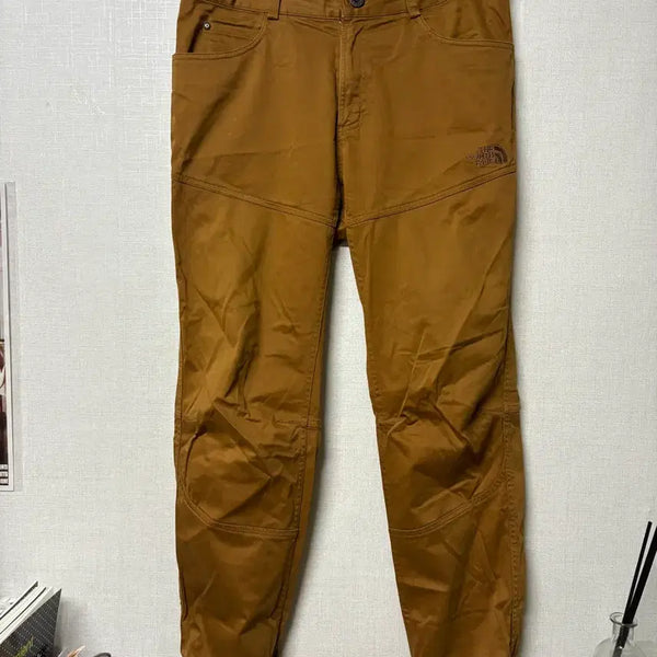 [BUNJANG] The North Face Khaki Cargo Pants / 노스페이스 카키색 바지