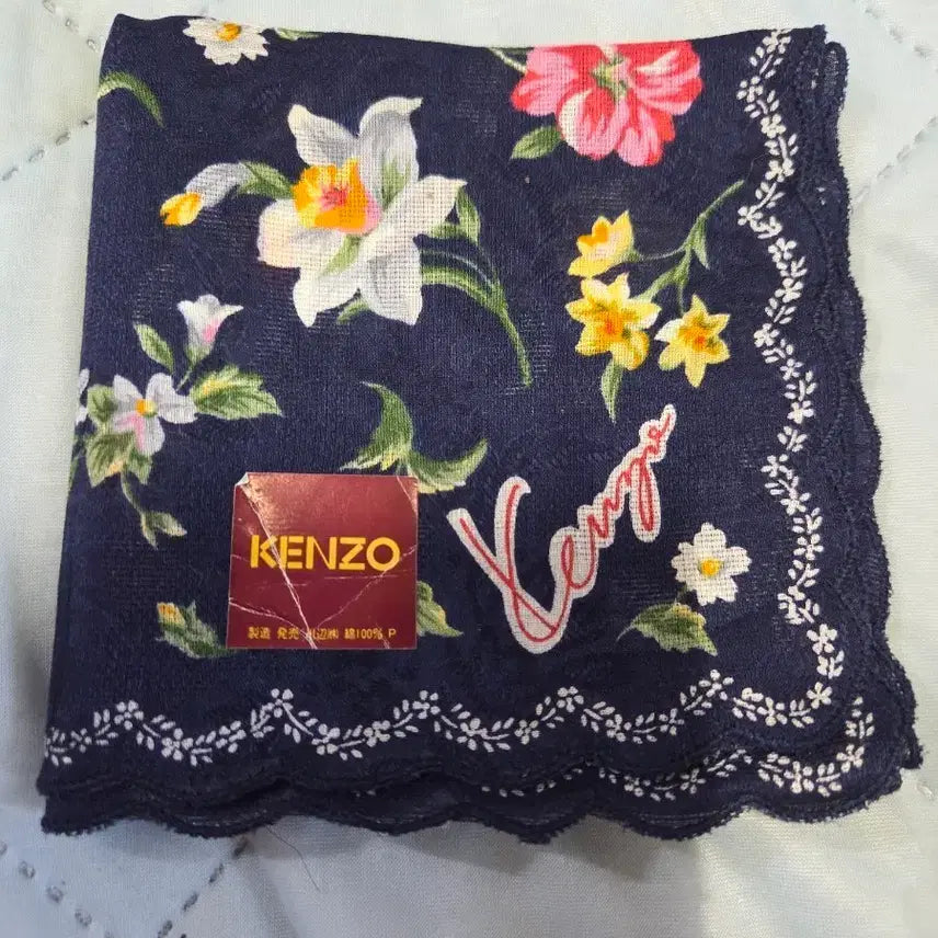 [BUNJANG] Kenzo Floral Pattern Handkerchief Navy / 겐조 꽃무늬 손수건 네이비