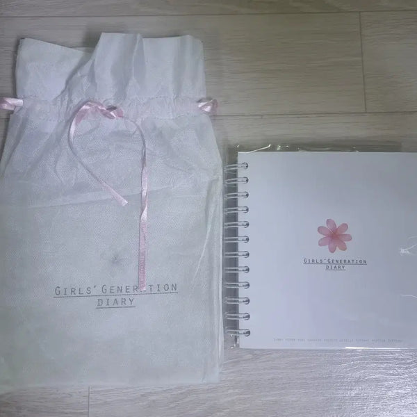 [BUNJANG] Girls' Generation Goobne Chicken Diary Set / 소녀시대 굽네치킨 다이어리 판매