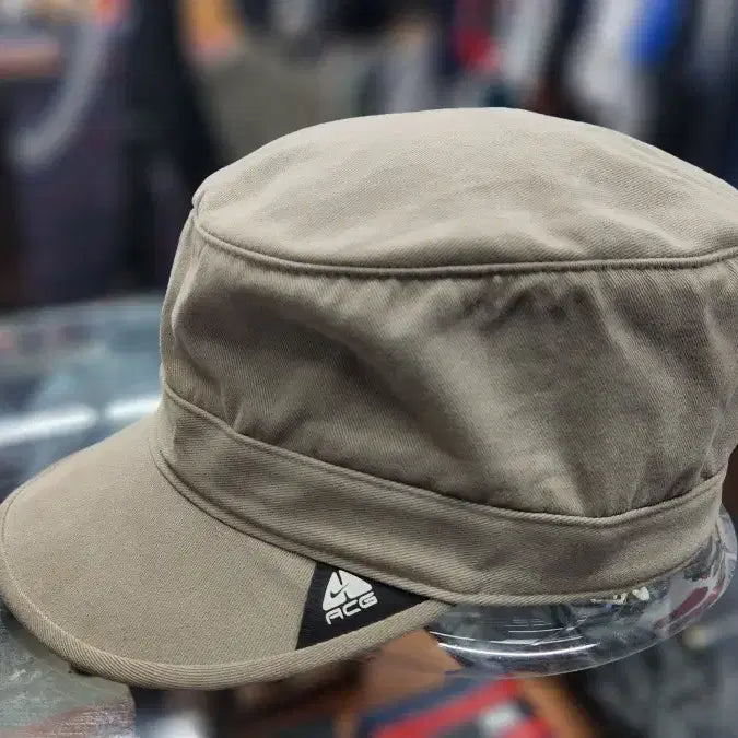[BUNJANG] Nike Women's ACG Military Cap Khaki Beige / 나이키 여성 ACG 카키색 군 모자 베이지