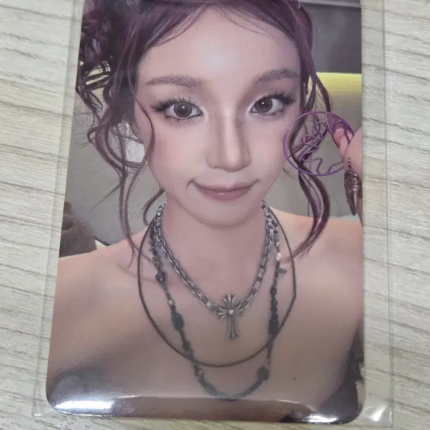 [BUNJANG] GIDLE Yuqi Line Friends Pop-up POB Photocard / 아이들 우기 라인프렌즈 팝업 5만원 특전 포카idle popup yuqi