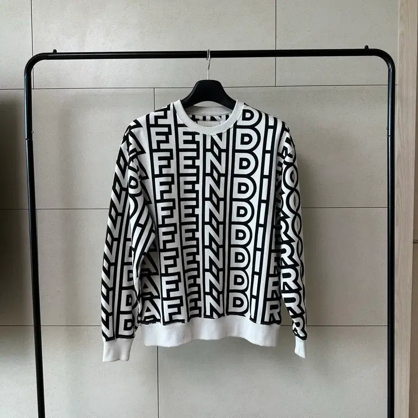 [BUNJANG] Fendi Roma Jacobs Sweatshirt / 펜디 로마 제이콥스 맨투맨