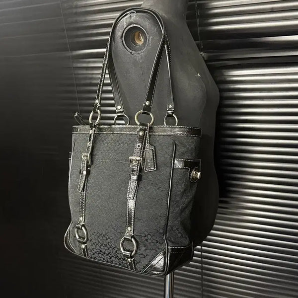[BUNJANG] Coach Black Enamel Leather Ring Buckle Shopper Shoulder Bag / 코치 블랙 에나멜 가죽 링 쇼퍼백 숄더백 바게트백 호보백 버클백 캔버스