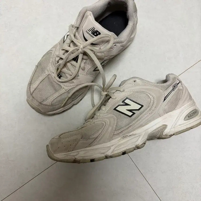 [BUNJANG] New Balance 530 Sneakers Beige / 뉴발란스 530 스니커즈 베이지 230