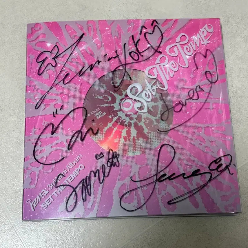 [BUNJANG] IZ*ONE Set the Tempo Signed Album / 이즈나 SET THE TEMPO 사인앨범