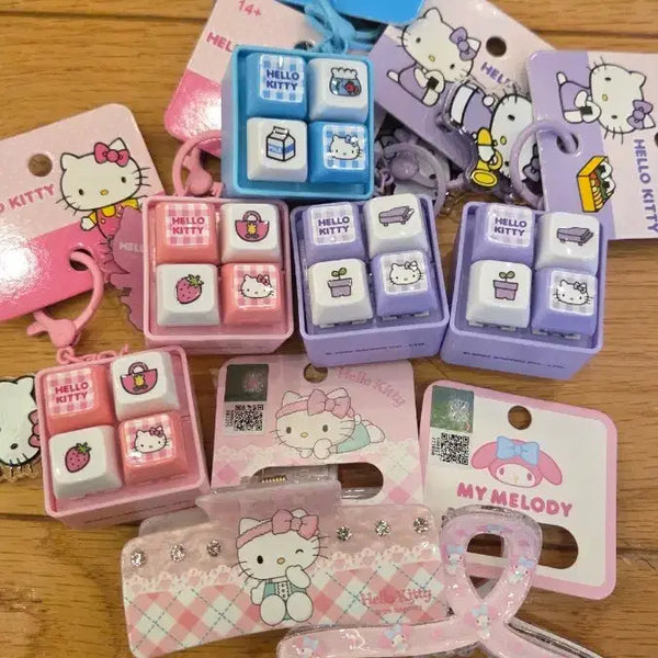 [BUNJANG] Hello Kitty Keycap Keychain & Hair Clip Goods Set / 헬로키티 키캡키링, 헤어집게 굿즈 세트