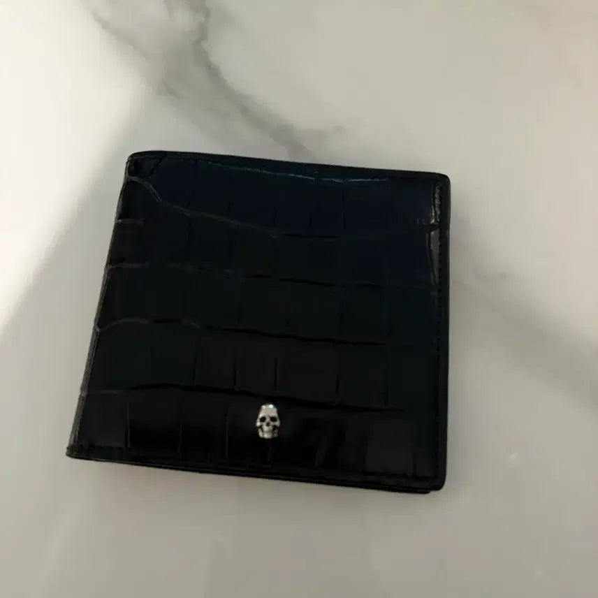 [BUNJANG] Alexander McQueen Bi-fold Wallet Black / 알렉산더 맥퀸 반지갑 블랙