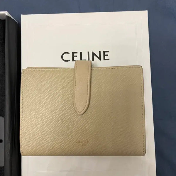 [BUNJANG] Celine Medium Strap Wallet Beige / 셀린느 중지갑 베이지