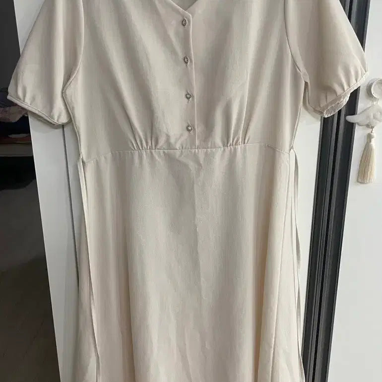 [BUNJANG] Beige Midi Dress with Button Detail / [not story] 베이지색 원피스