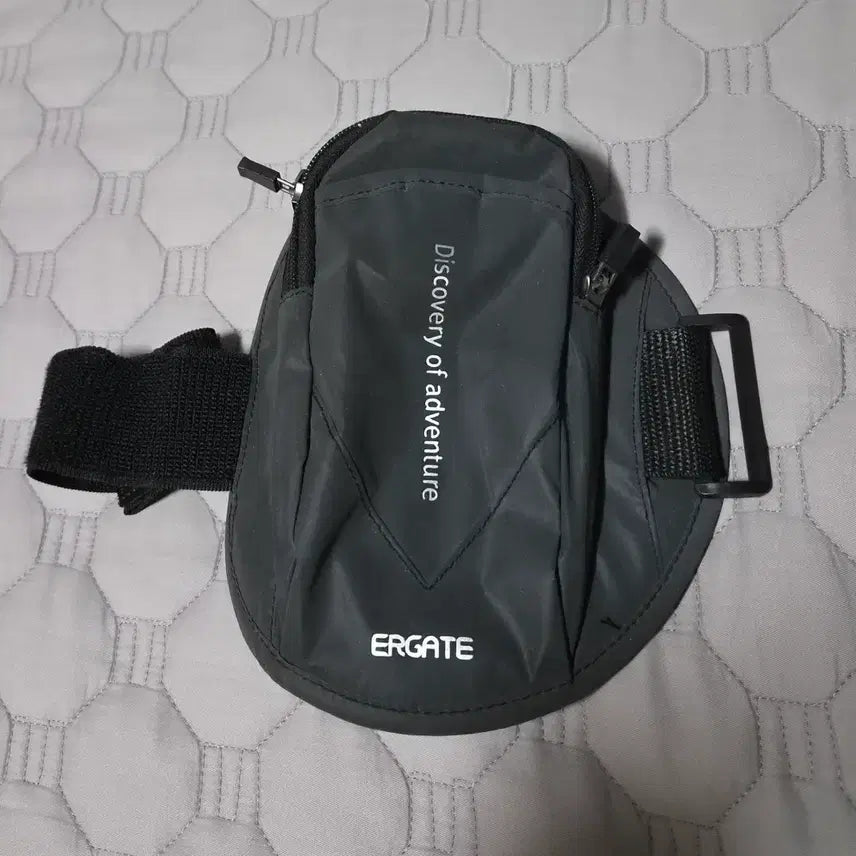 [BUNJANG] Running Armband with Phone Storage / 러닝 암밴드