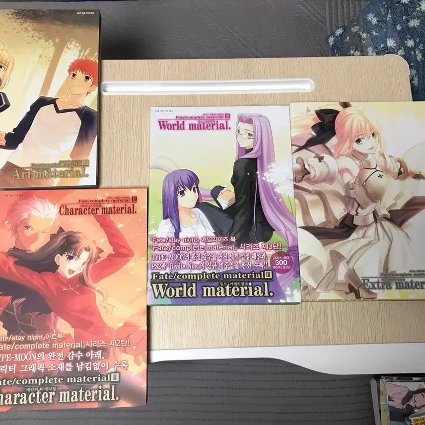 [BUNJANG] Fate Complete Material Art Book Set (Volumes 1-4) - Official Korean Edition / Fate 페이트 컴플리트 머테리얼 마테리얼 설정집 아트북 정발판 1~4권
