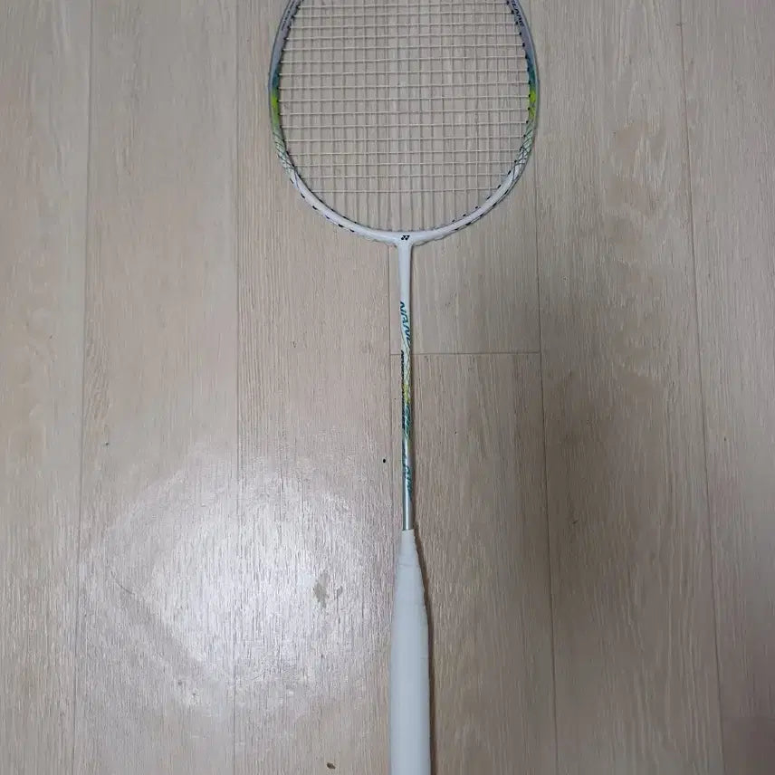 [BUNJANG] Yonex Nanospeed 555 Badminton Racket / 나노플레어 555 거트 그립 모두 교체
