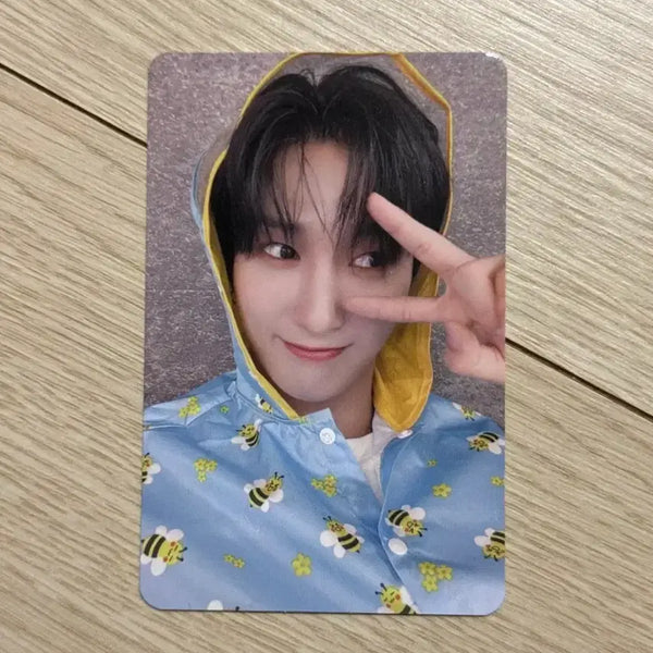 [BUNJANG] DarkBee Chan Univ. Makestar Rainy Day POB Photocard / 다크비 이찬 아닛럽 메이크스타 우비 미공포 특전 포카