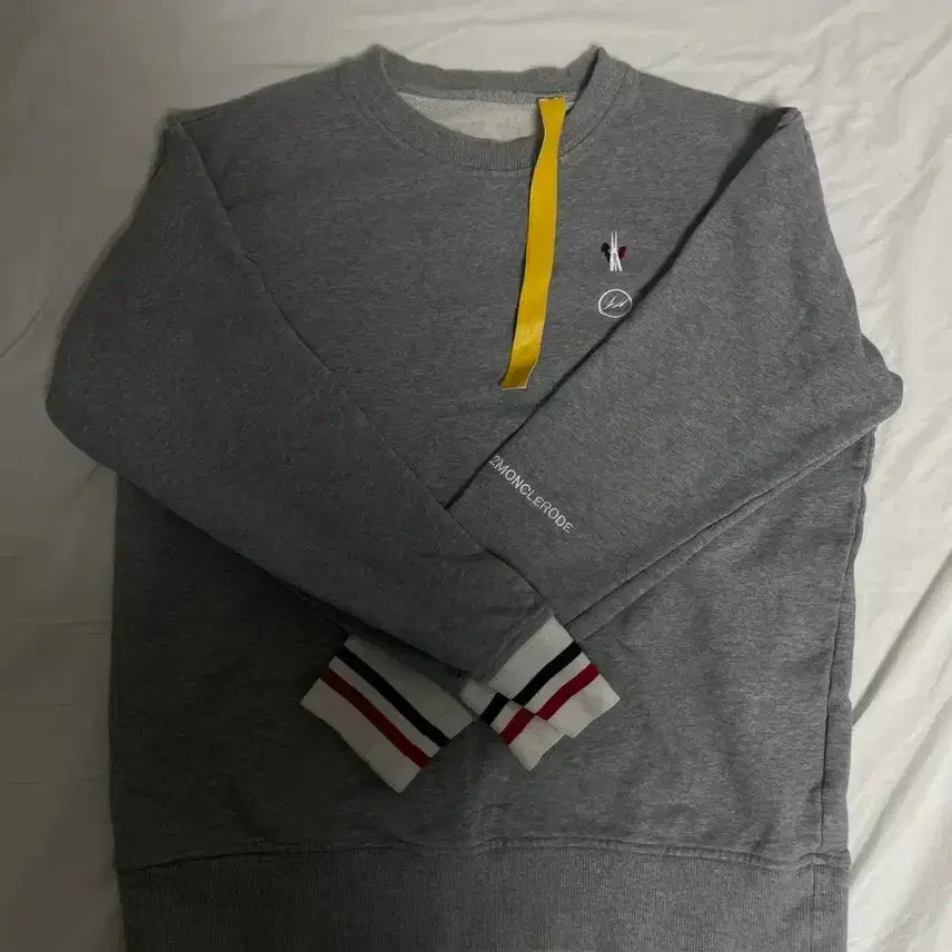 [BUNJANG] Moncler x Fujiwara Collaboration Sweatshirt / 몽클레어후지와라 콜라보 맨투맨