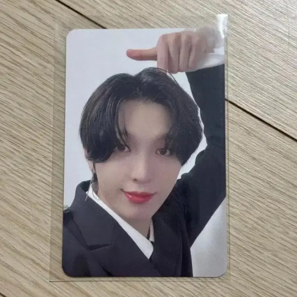 [BUNJANG] DARK WAVE (DKB) Heechan We Love You Maisatake Cherry Piece Version POB Photocard / 다크비 희찬 위럽유 말했잖아 메이크스타 체리피스 버전 미공포 특전 포카