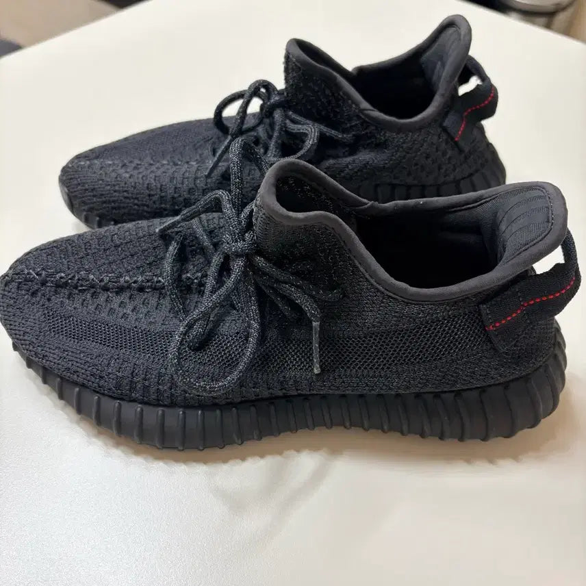 [BUNJANG] Adidas Yeezy Boost 350 V2 Black / 아디다스이지부스트(250)