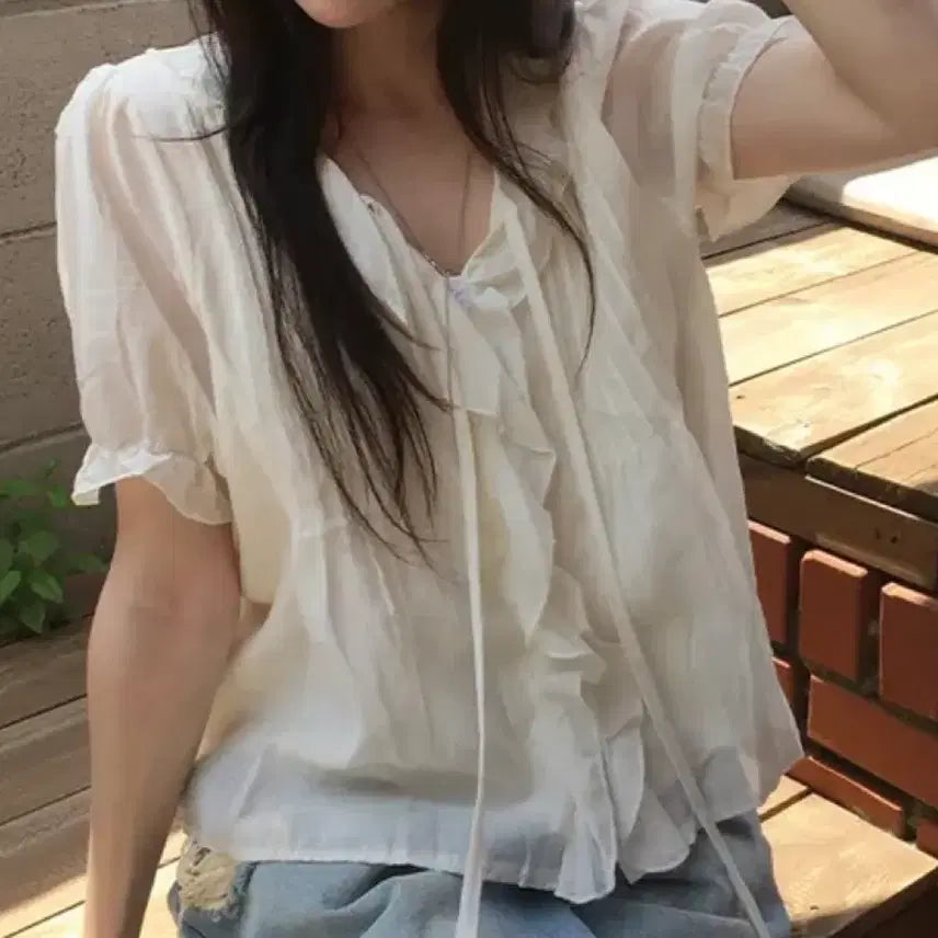[BUNJANG] White Blouse / 흰색 블라우스