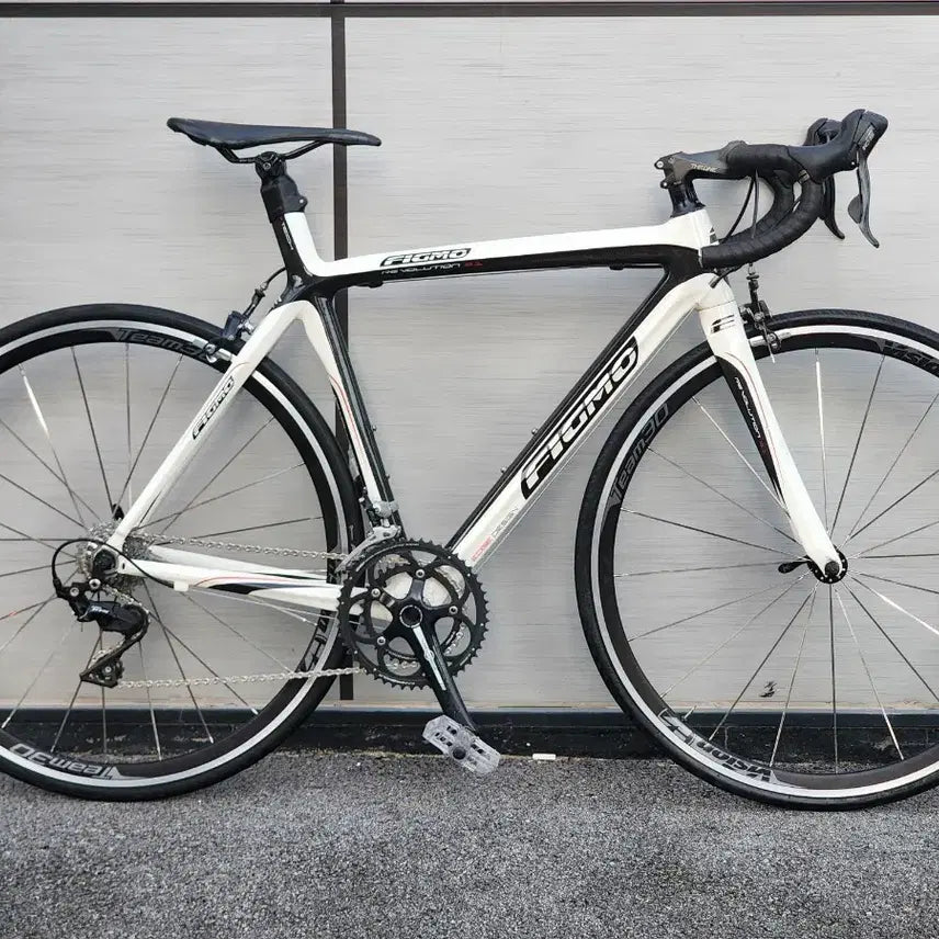 [BUNJANG] Figmo Revolution 3.1 Full Carbon Road Bike / 피그모 Figmo 레볼루션 3.1 풀카본 로드자전거 판매합니다