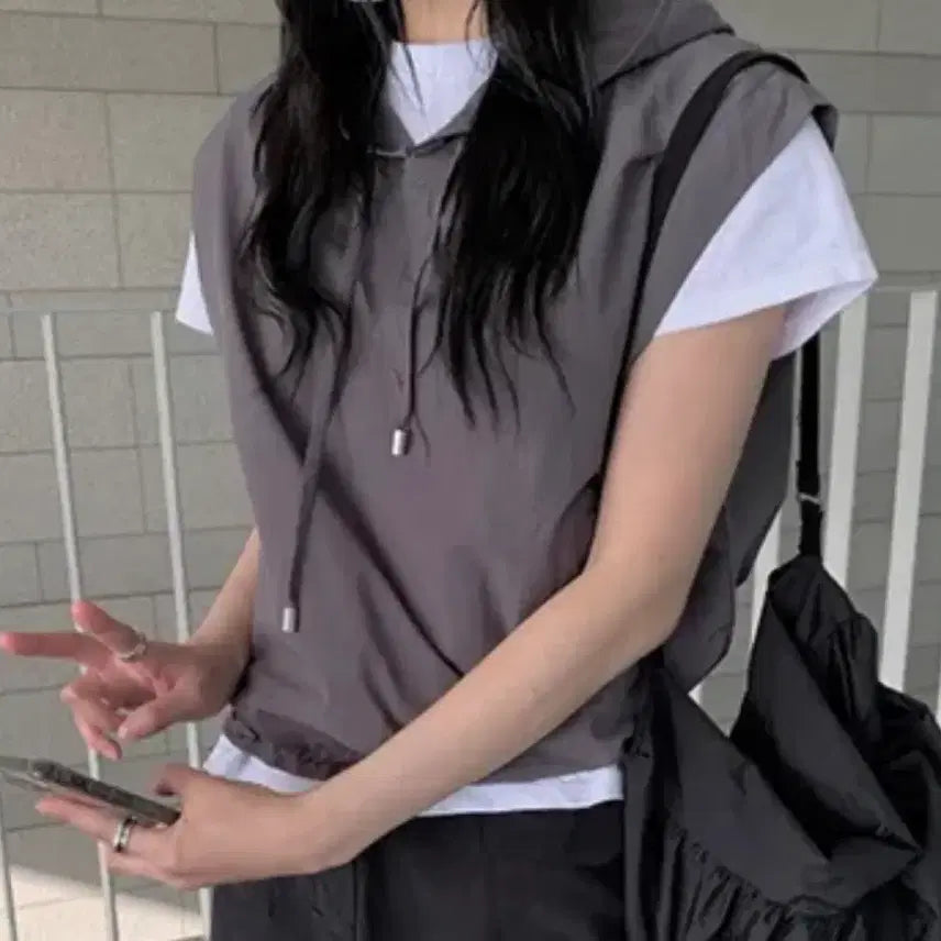 [BUNJANG] Nylon Hooded Crop Vest / 여름 나일론 후드 크롭 베스트
