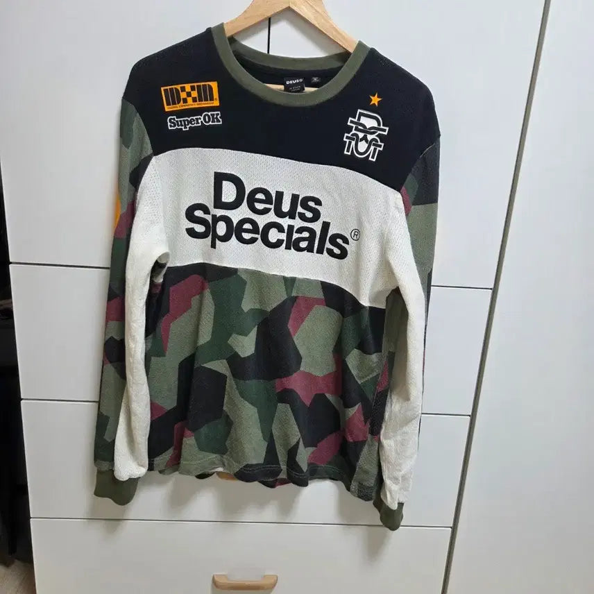 [BUNJANG] Deus Ex Machina Camo Jersey Mesh (Size M) / 데우스엑스마키나 카모 져지 메쉬 M