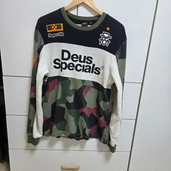 [BUNJANG] Deus Ex Machina Camo Jersey Mesh (Size M) / 데우스엑스마키나 카모 져지 메쉬 M