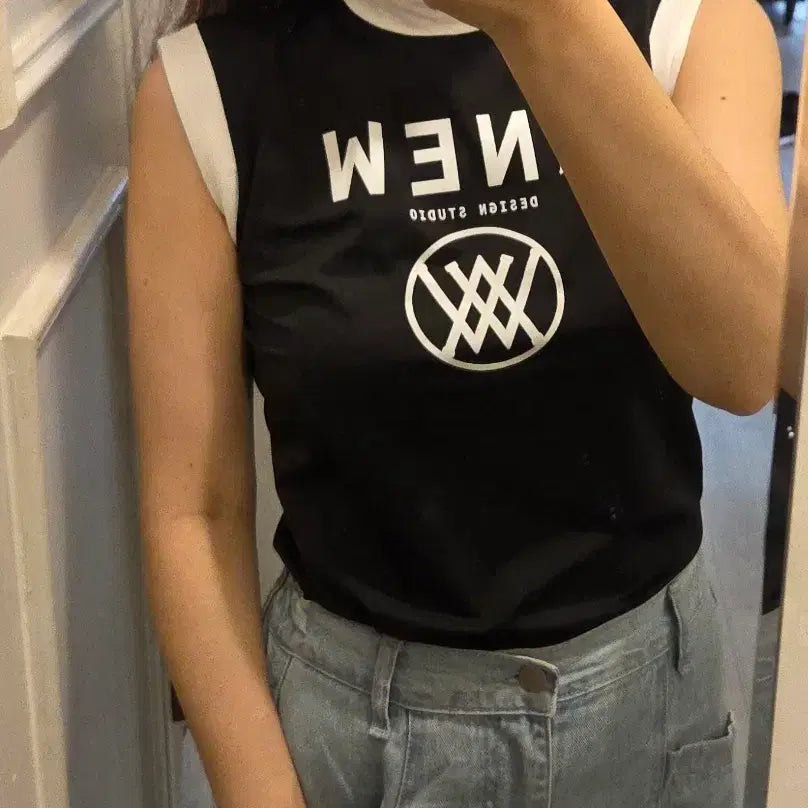 [BUNJANG] Anew Sleeveless Top Size 55 / Anew 민소매 상의 55사이즈