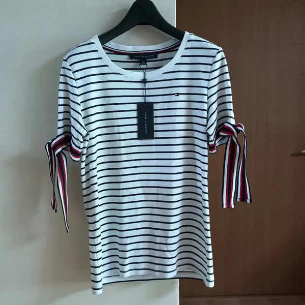 [BUNJANG] Tommy Hilfiger Striped Ribbon Sleeve T-Shirt / 새상품)타미힐피거 스트라이프 리본 소매 티셔츠