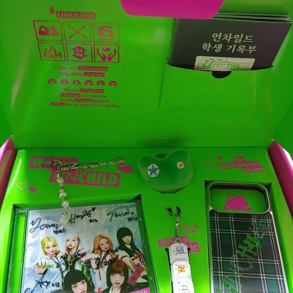 [BUNJANG] Unchild Signed Album (Promotional Use Only) Full Box / 언차일드 친필 싸인 앨범 비매 공방 풀박스 unchild 나하은 히키