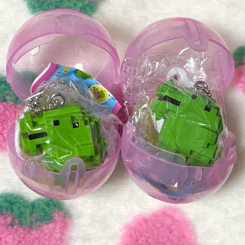 [BUNJANG] Tamagotchi Dot Figure Gacha Keyring Guchipachi / 다마고치 도트 피규어 가챠 키링 구치파치 양도