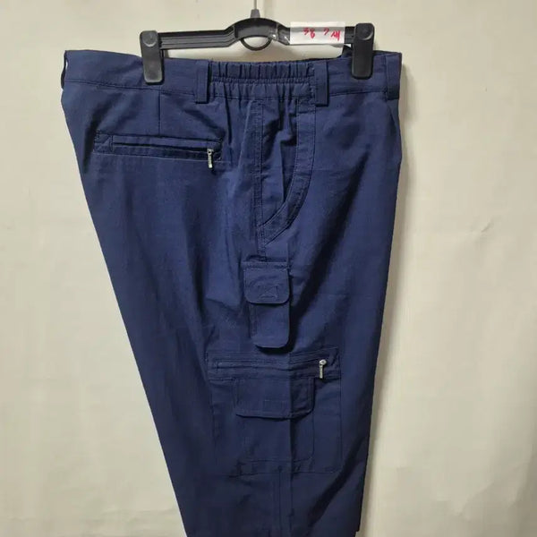 [BUNJANG] Navy Cargo Shorts - Size 38 / 새상품 네이비색 카고 반바지 38 사이즈