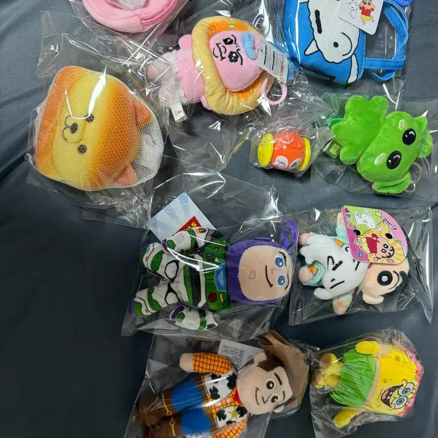 [BUNJANG] Crayon Shin-chan, SpongeBob, Woody, Buzz Lightyear Character Doll Bundle Set / 짱구 가방, 스폰지밥, 우디, 버즈 등 캐릭터 인형 일괄