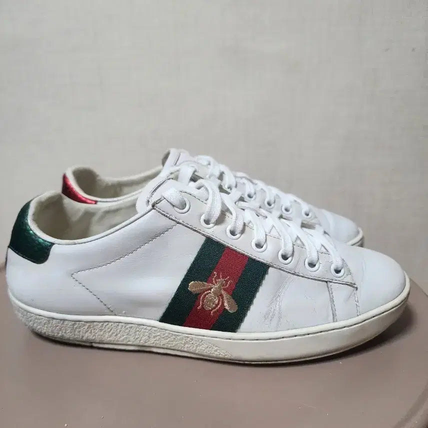 [BUNJANG] Gucci Ace Embroidered Bee White Sneakers / >상태양호< 구찌 에이스 꿀벌 자수  화이트 스니커즈 250-245 팜