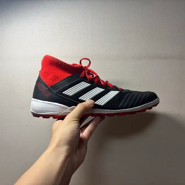 [BUNJANG] Adidas Predator Tango 18.3 TF Futsal Shoes / [265] 아디다스 프레데터 탱고 18.3 TF 풋살화