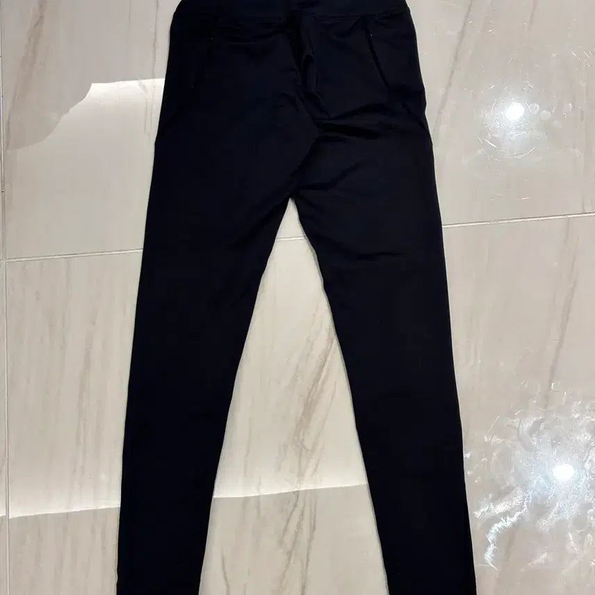 [BUNJANG] Andar Black Leggings Size 2 / 안다르 블랙 레깅스 2