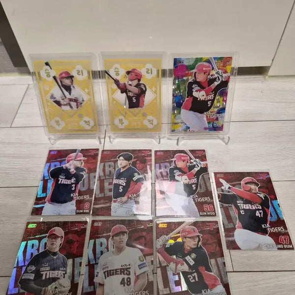 [BUNJANG] Kia Tigers 2026 KBO Baseball Card Bundle (Includes Kim Do-young Victory Charm) / 2026 kbo 기아타이거즈 카드일괄판매(김도영 승리부적 포함)